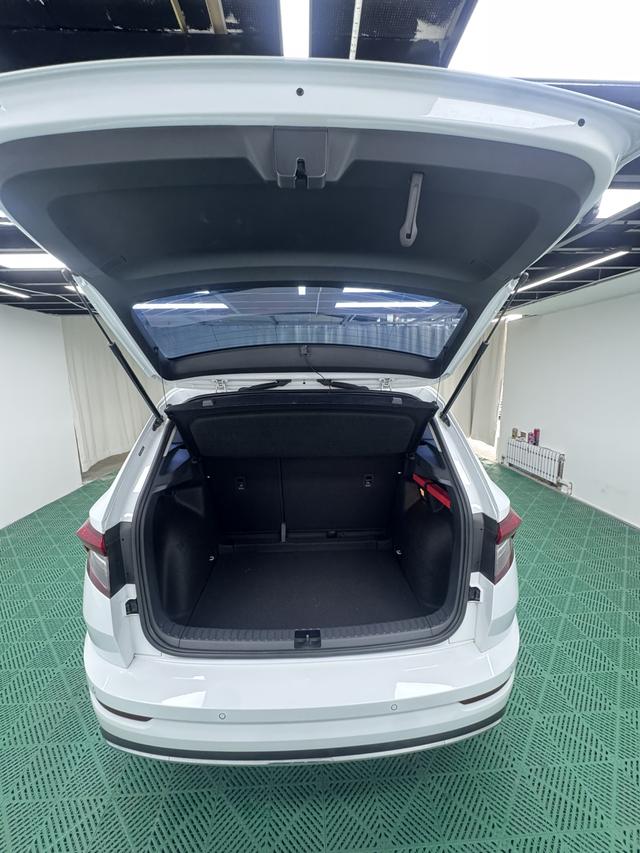 Skoda Karoq 2023, фото 7