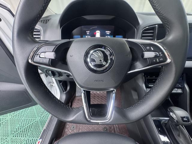 Skoda Karoq 2023, фото 12