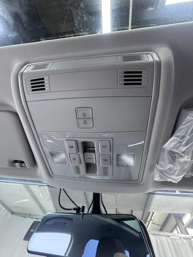 Skoda Karoq 2023, фото 16