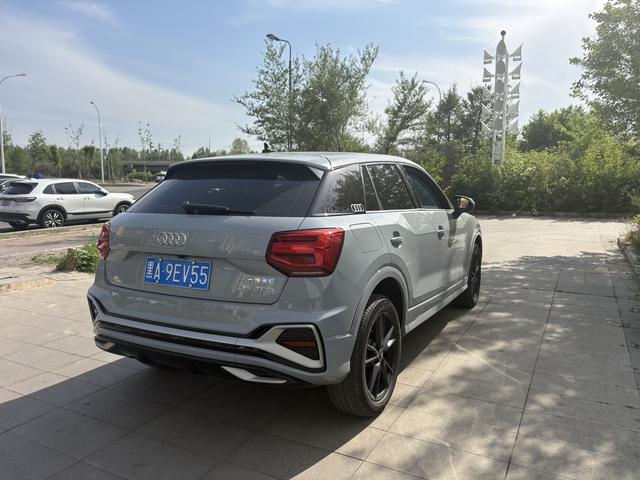 Audi Q2L 2022, фото 3