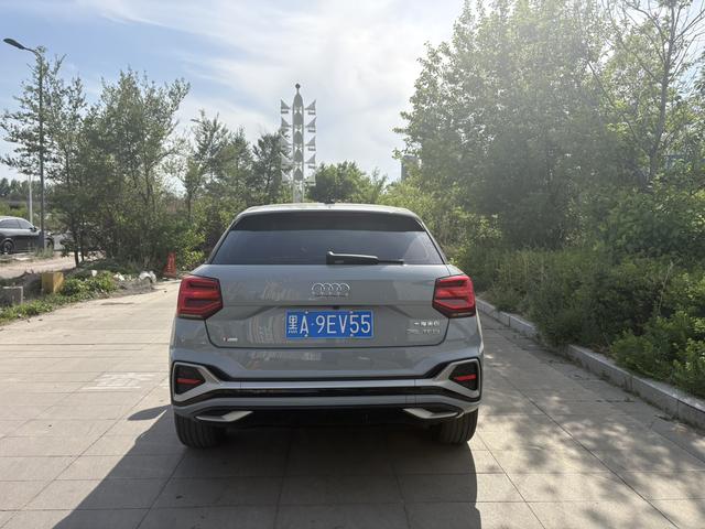 Audi Q2L 2022, фото 8