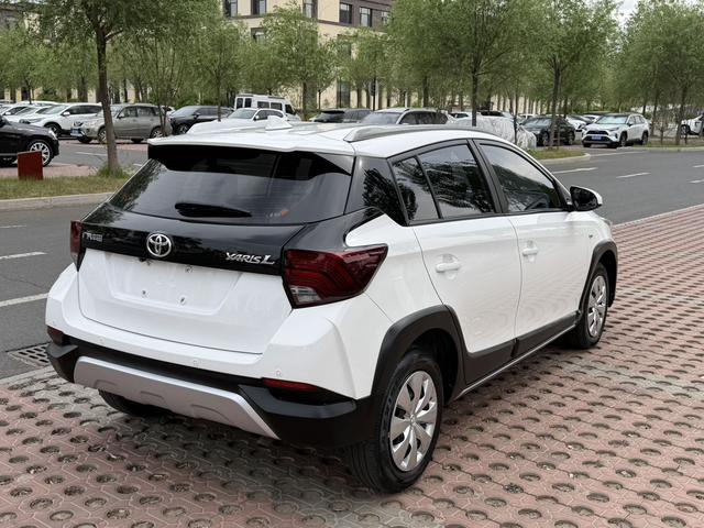 Toyota Yaris 2022, фото 4