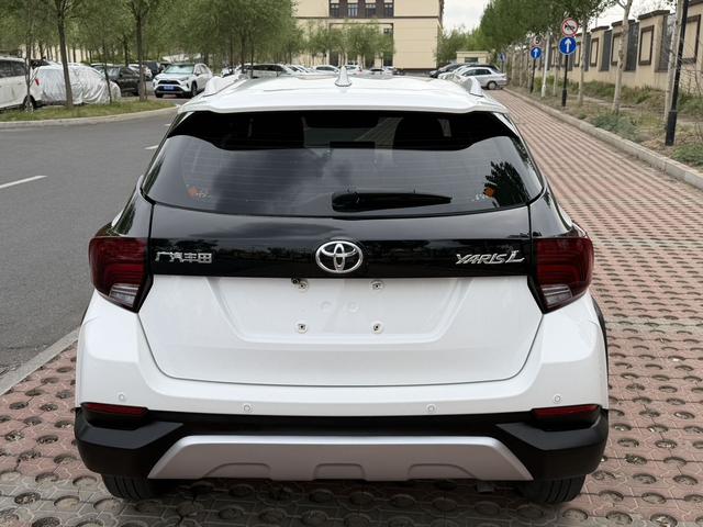 Toyota Yaris 2022, фото 5