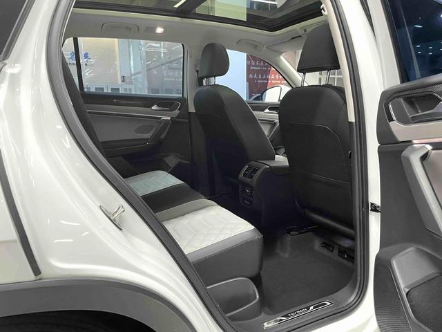 Volkswagen Tayron 2023, фото 16