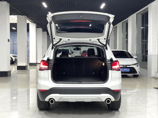 BMW X1 2022, фото 17