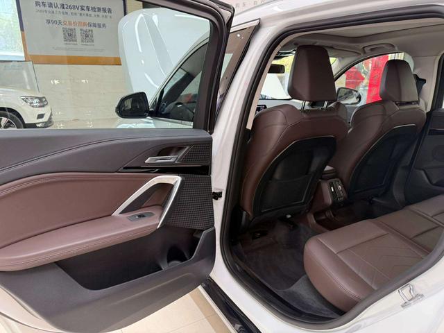 BMW X1 2023, фото 8