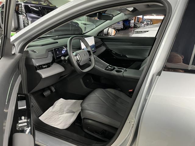 Geely Galaxy L6 2025, фото 7