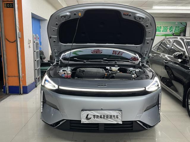 Geely Galaxy L6 2025, фото 17