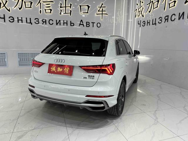 Audi Q3 2022, фото 6