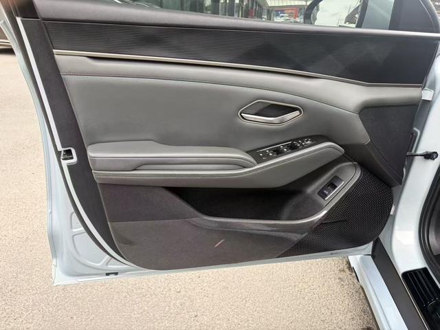 BYD Qin L DM 2024, фото 5