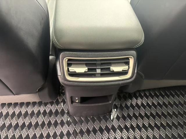 BYD Qin L DM 2024, фото 7