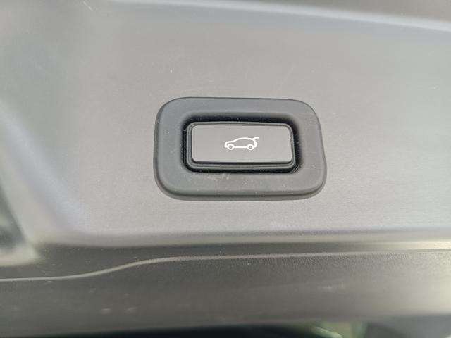 Land Rover Evoque 2023, фото 16
