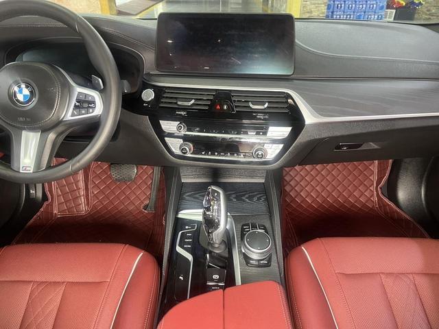 BMW 5 2021, фото 15