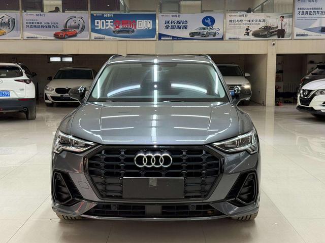 Audi Q3 2023, фото 2