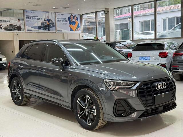 Audi Q3 2023, фото 3