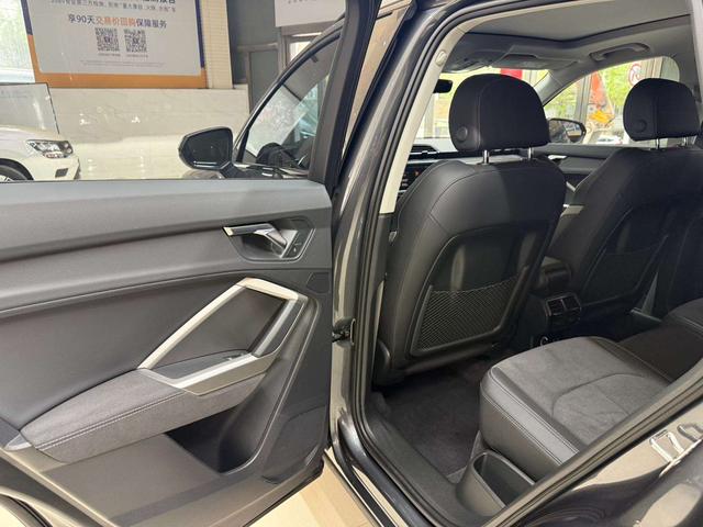 Audi Q3 2023, фото 17