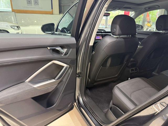 Audi Q3 2023, фото 14