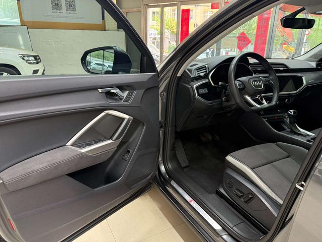 Audi Q3 2023, фото 15