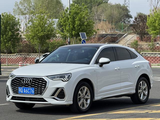 Audi Q3 Sportback 2023, фото 2