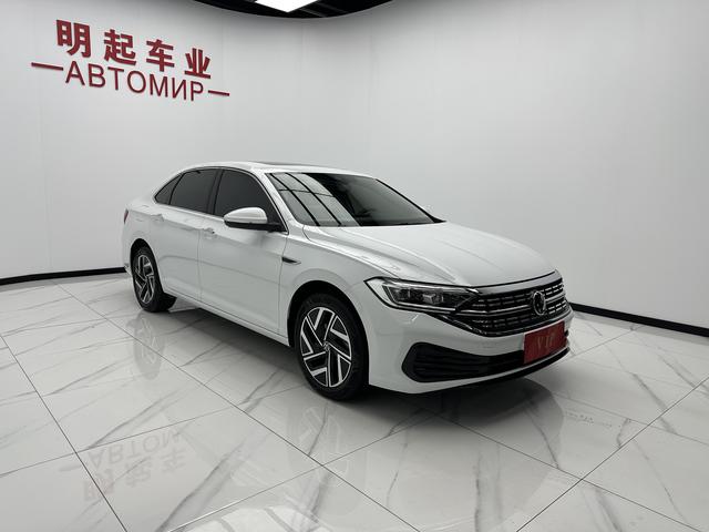 Volkswagen Jetta 2023, фото 3