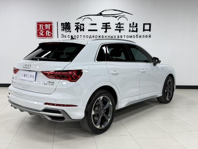 Audi Q3 2022, фото 3