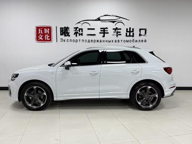 Audi Q3 2022, фото 6