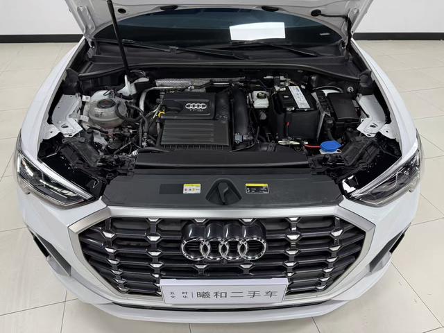 Audi Q3 2022, фото 8