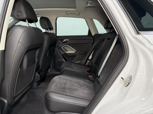 Audi Q3 2022, фото 17