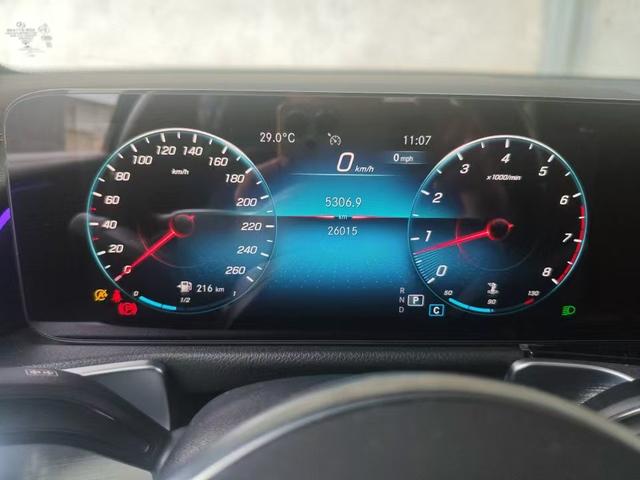 Mercedes-Benz GLB 2022, фото 6