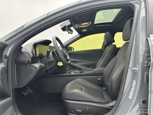 Hyundai Elantra 2022, фото 5