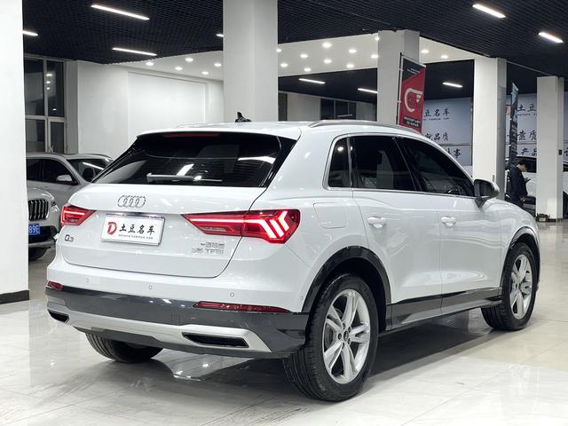 Audi Q3 2022, фото 6