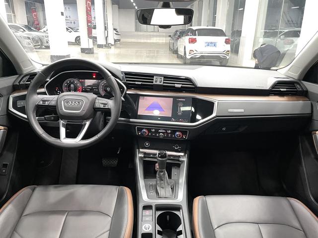 Audi Q3 2022, фото 9