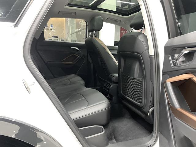 Audi Q3 2022, фото 13