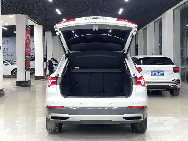 Audi Q3 2022, фото 16