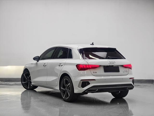 Audi A3 2022, фото 4