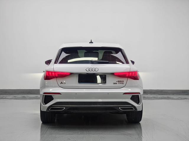 Audi A3 2022, фото 6