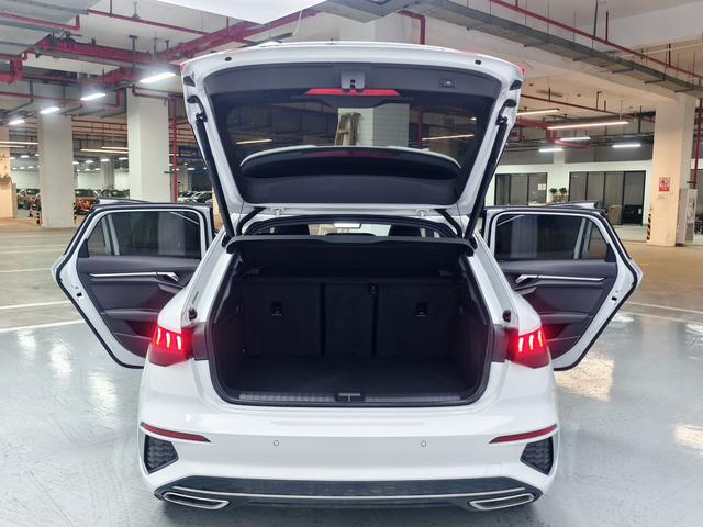 Audi A3 2022, фото 7