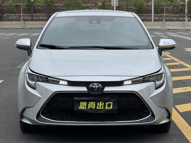Toyota Corolla 2023, фото 2