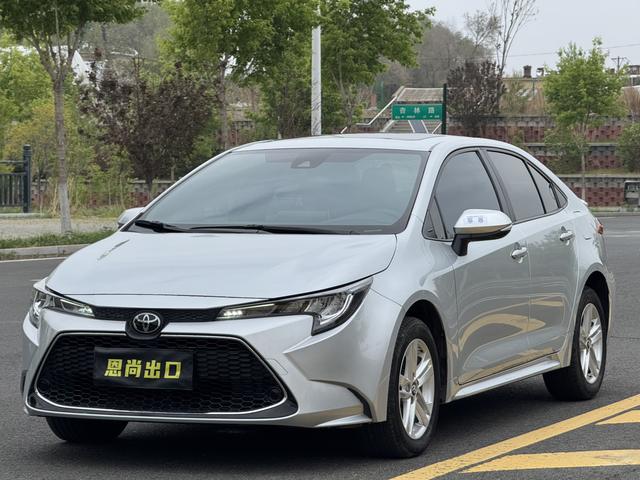 Toyota Corolla 2023, фото 3