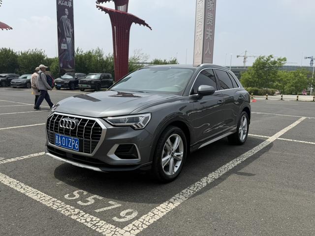 Audi Q3 2022, 1.4 л турбо, робот (DCT), передний, пробег 43 000 км — авто из Китая с пробегом