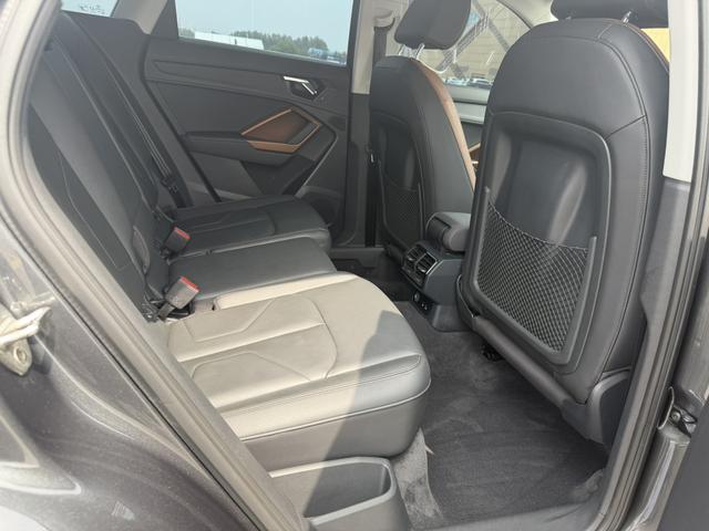 Audi Q3 2022, фото 17
