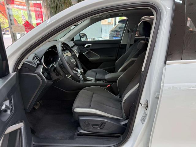 Audi Q3 2023, фото 16