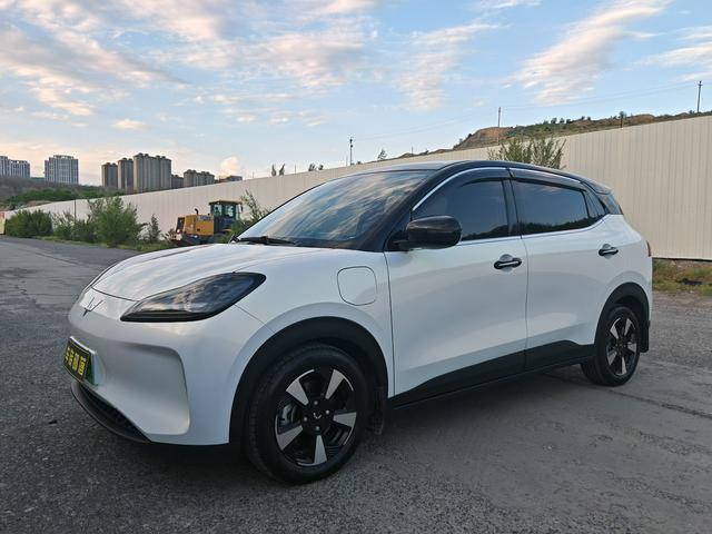 Wuling Bingo PLUS 2024, передний, пробег 30 000 км — авто из Китая с пробегом