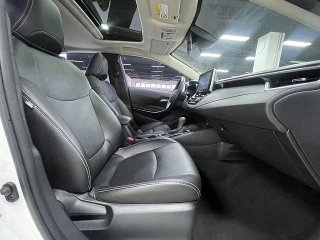 Toyota Corolla 2022, фото 14