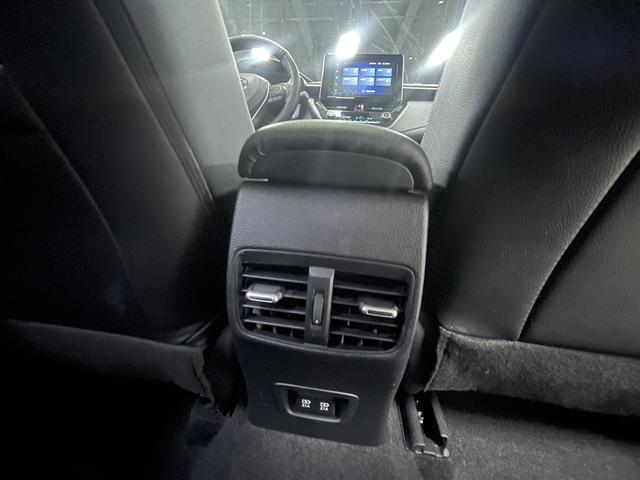 Toyota Corolla 2022, фото 16