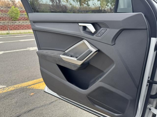 Audi Q3 2022, фото 15