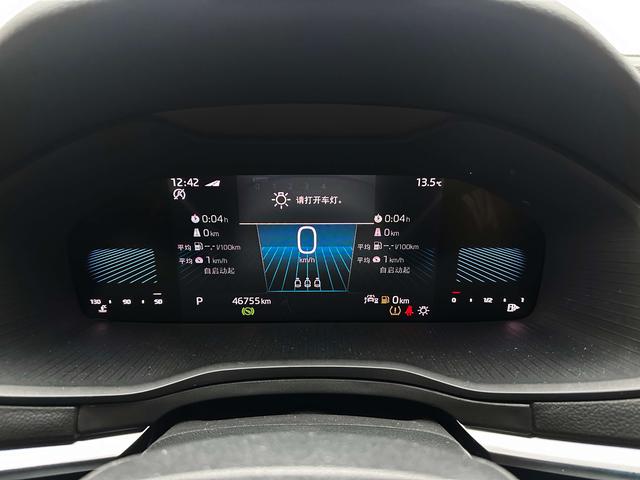 Skoda Karoq 2022, фото 12
