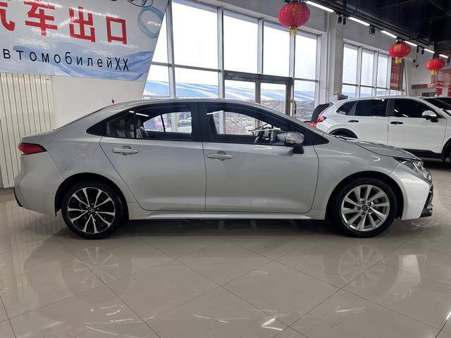 Toyota Corolla 2023, фото 4