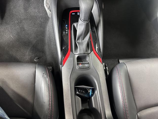 Toyota Corolla 2023, фото 11