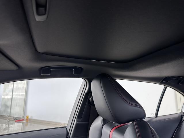 Toyota Corolla 2023, фото 13